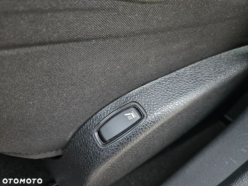 Dacia Lodgy TCe 100 GPF Comfort - 17