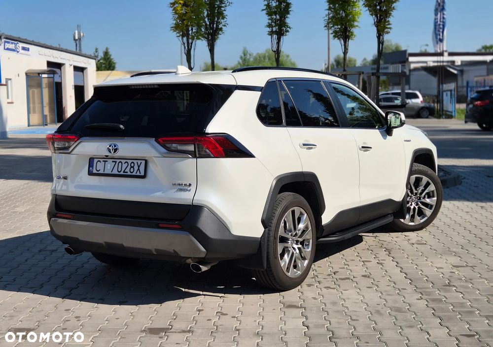 Toyota RAV4 - 4