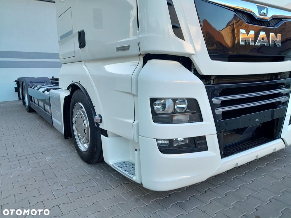 MAN TGX 24.470 EURO 6D 2020r BDF 6x2 RETARDER / KLIMATYZACJA POSTOJOWA - 12