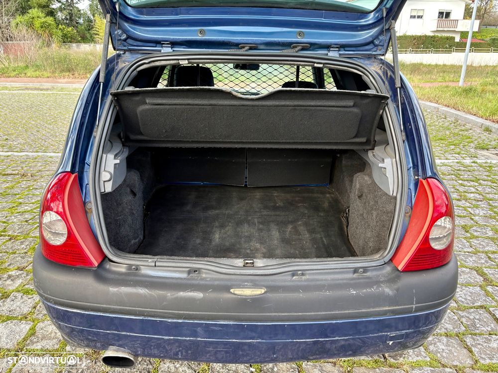 Renault Clio 1.9 D RN - 6