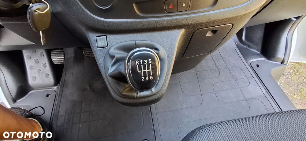 Renault TRAFIC VIVARO VITO T6 CUSTOM EXPERT LIFT KLIMA  LED - 24