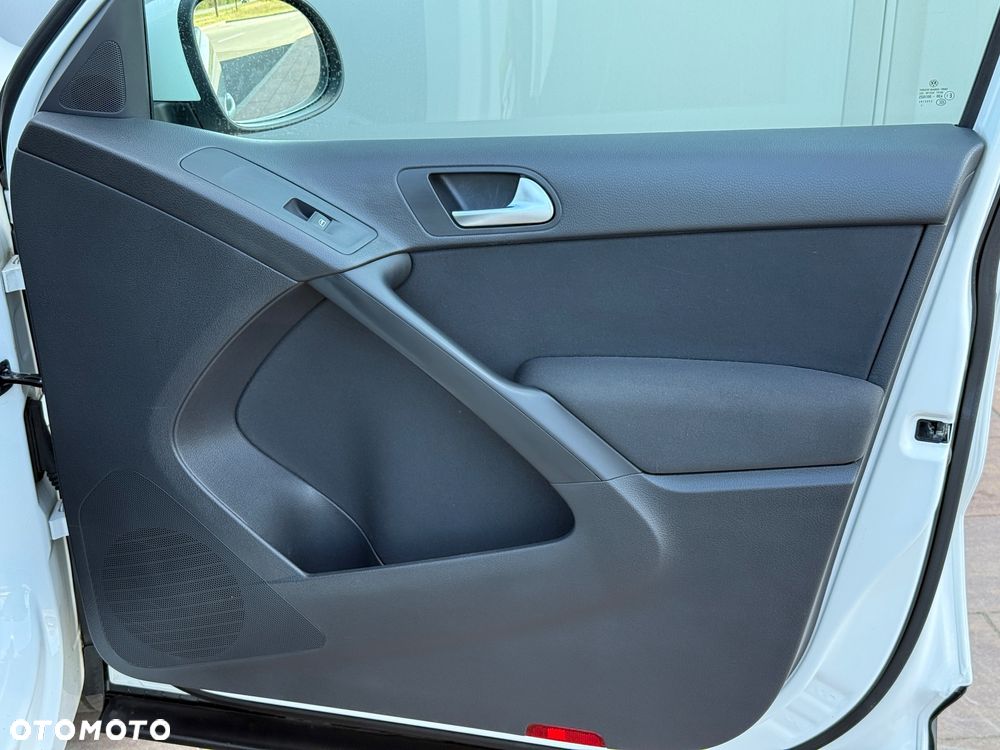 Volkswagen Tiguan 2.0 TSI 4Motion Trend & Fun - 28