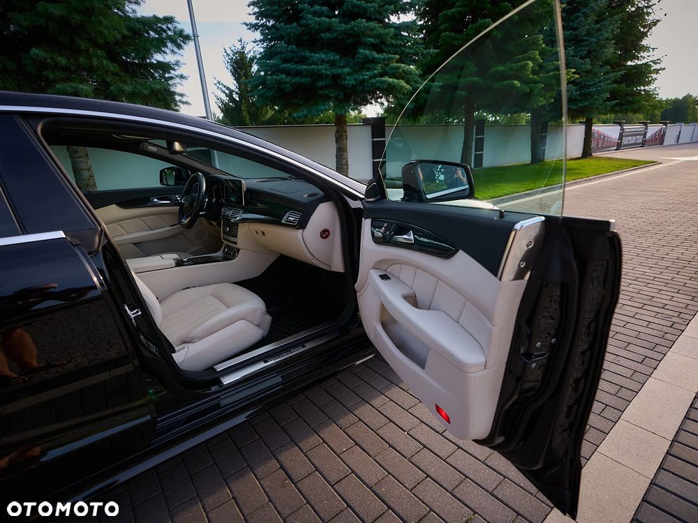 Mercedes-Benz CLS 350 d 4-Matic - 16