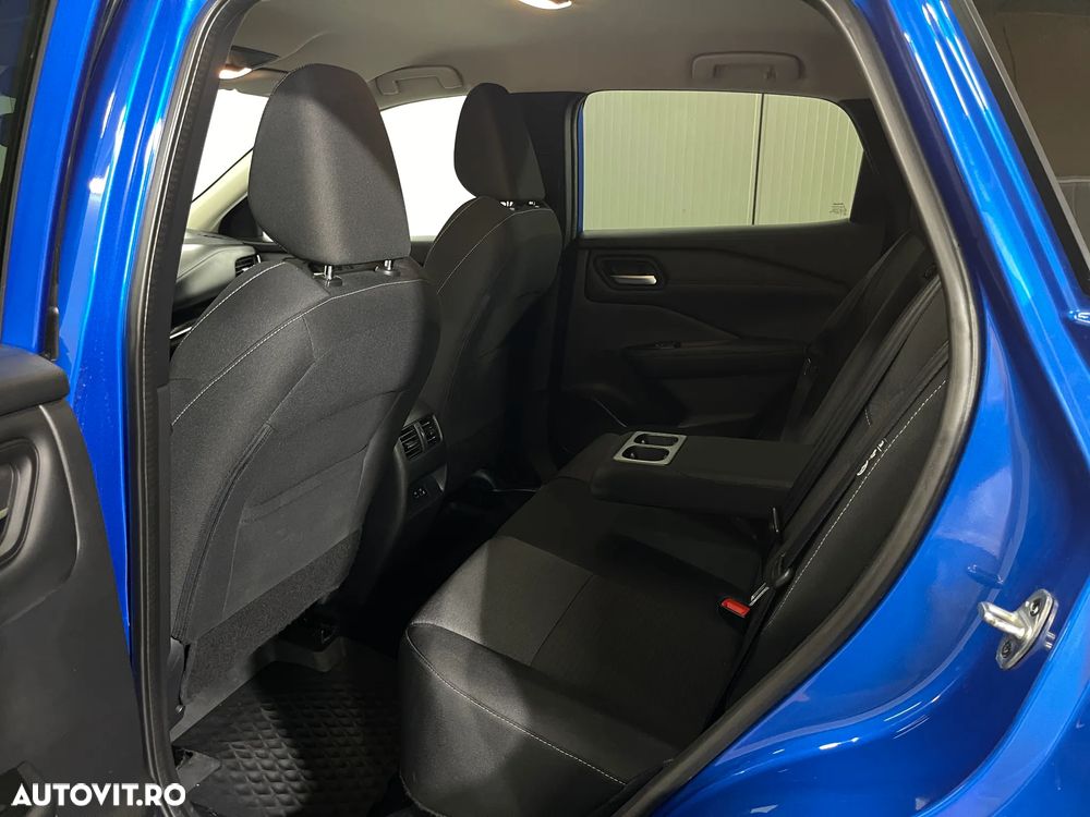 Nissan Qashqai 1.3 DIG-T 4x4 MHEV Xtronic N-Connecta - 12