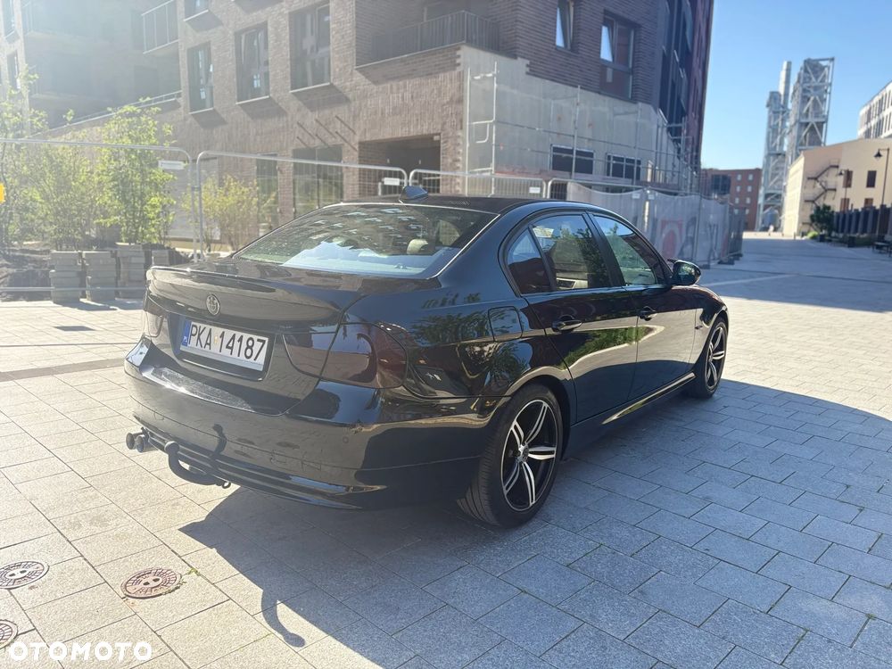 BMW Seria 3 318d DPF - 5