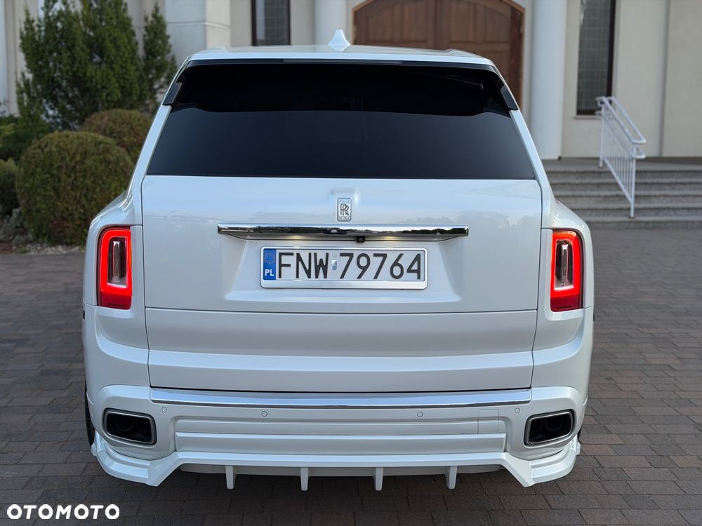 Rolls-Royce Cullinan - 6