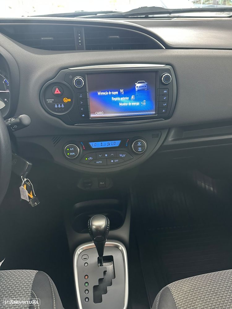Toyota Yaris 1.5 HSD Active - 17