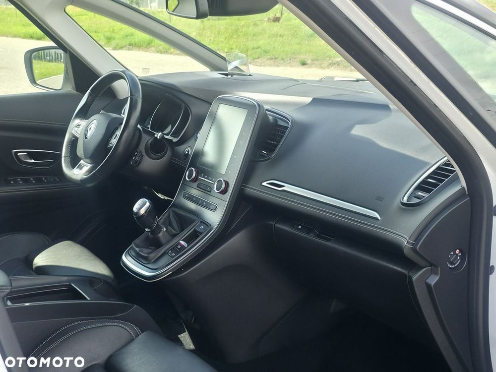 Renault Scenic - 10