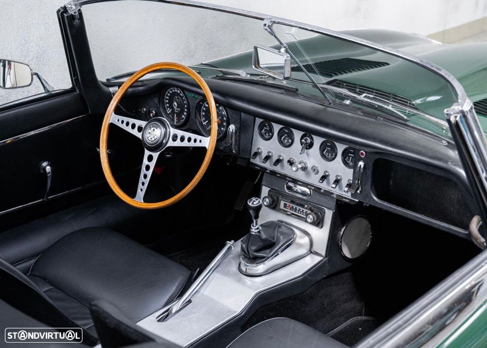 Jaguar E-Type - 20