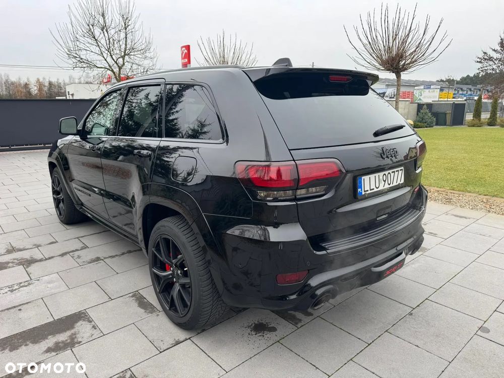 Jeep Grand Cherokee ver-6-4-v8-srt8 - 4