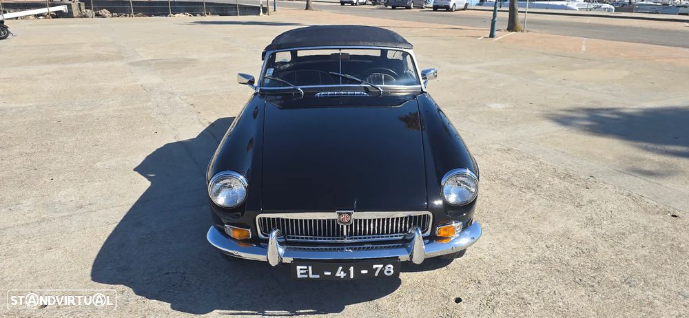 MG MGB - 10