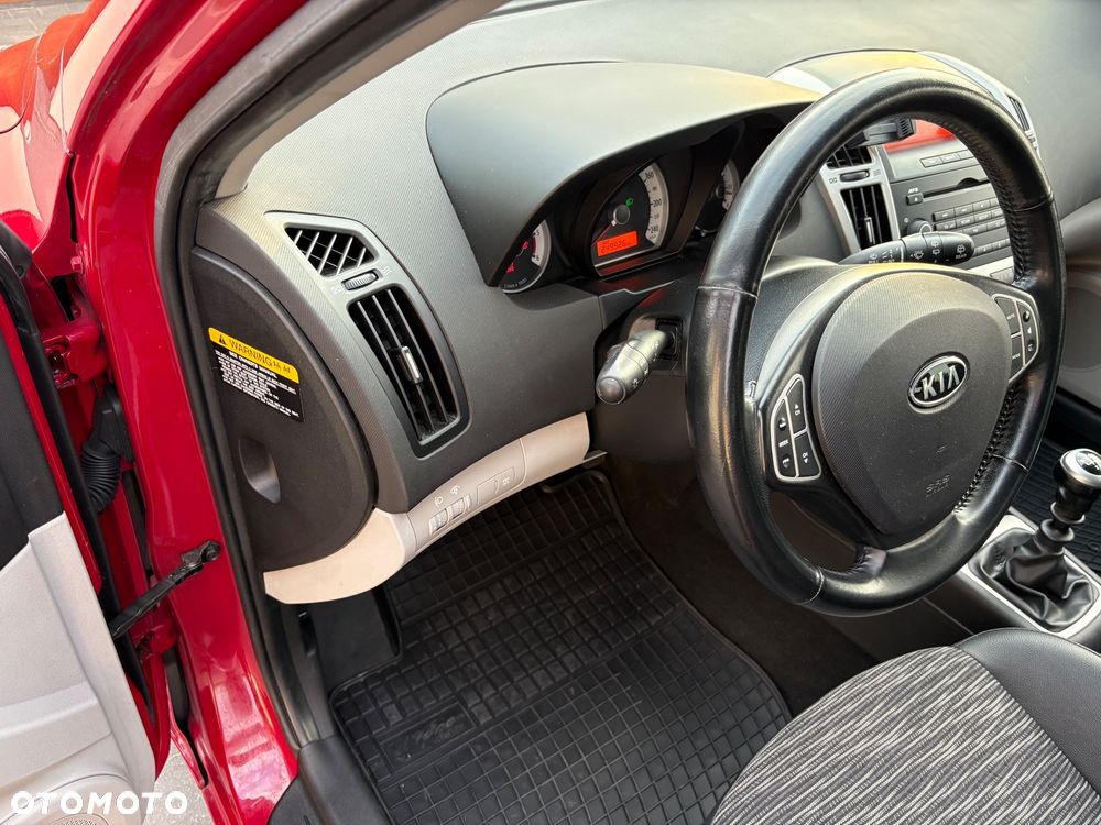 Kia Ceed 1.6 Crdi Comfort + - 22