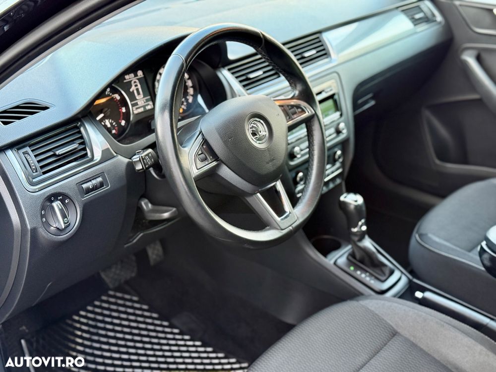 Skoda RAPID Spaceback 1.4 TSI DSG Style+ - 5