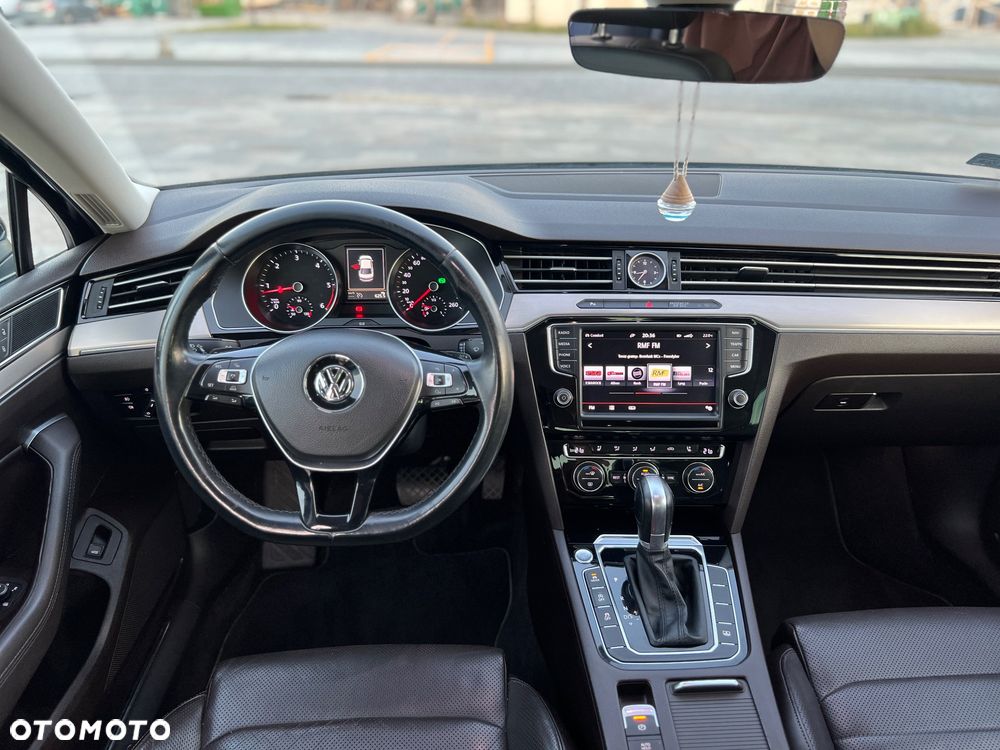Volkswagen Passat 2.0 TDI BMT Highline DSG - 18