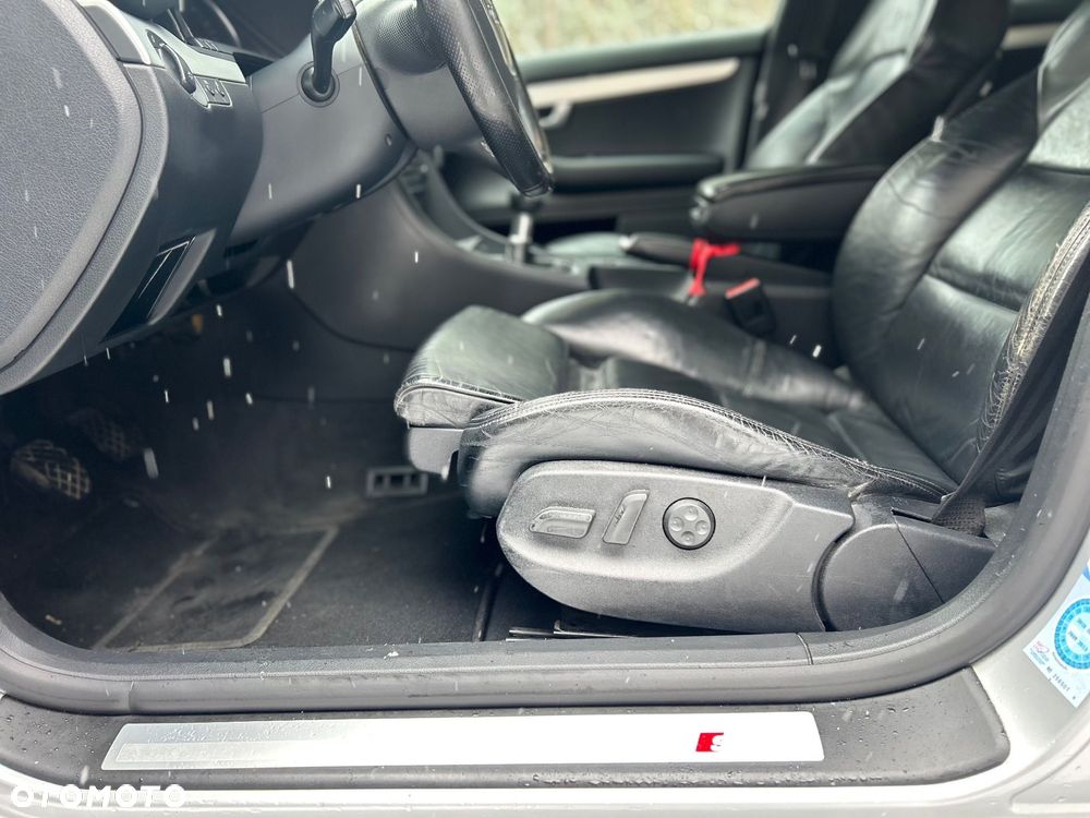 Audi A4 Avant 3.0 TDI Quattro - 8