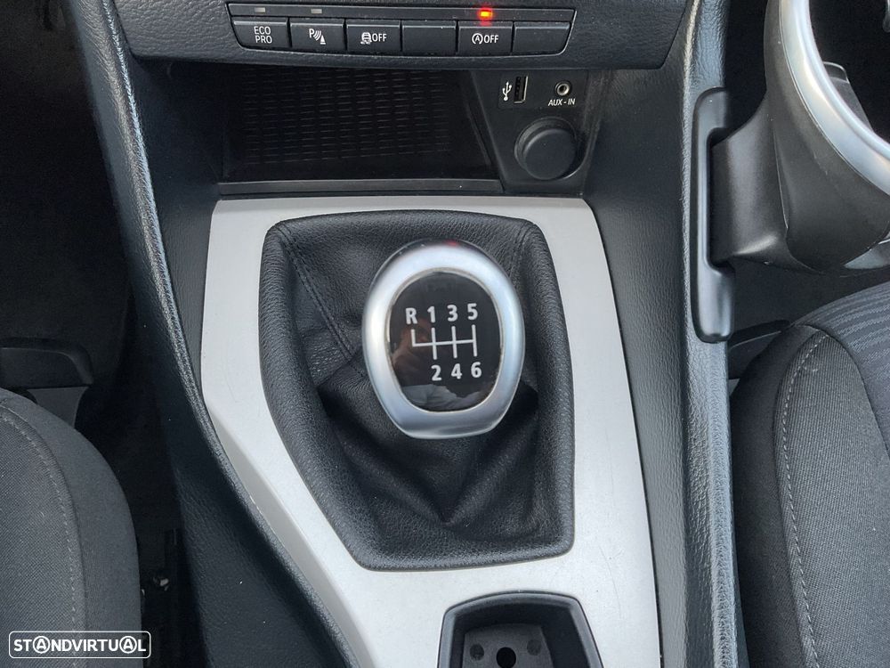 BMW X1 18 d sDrive - 33