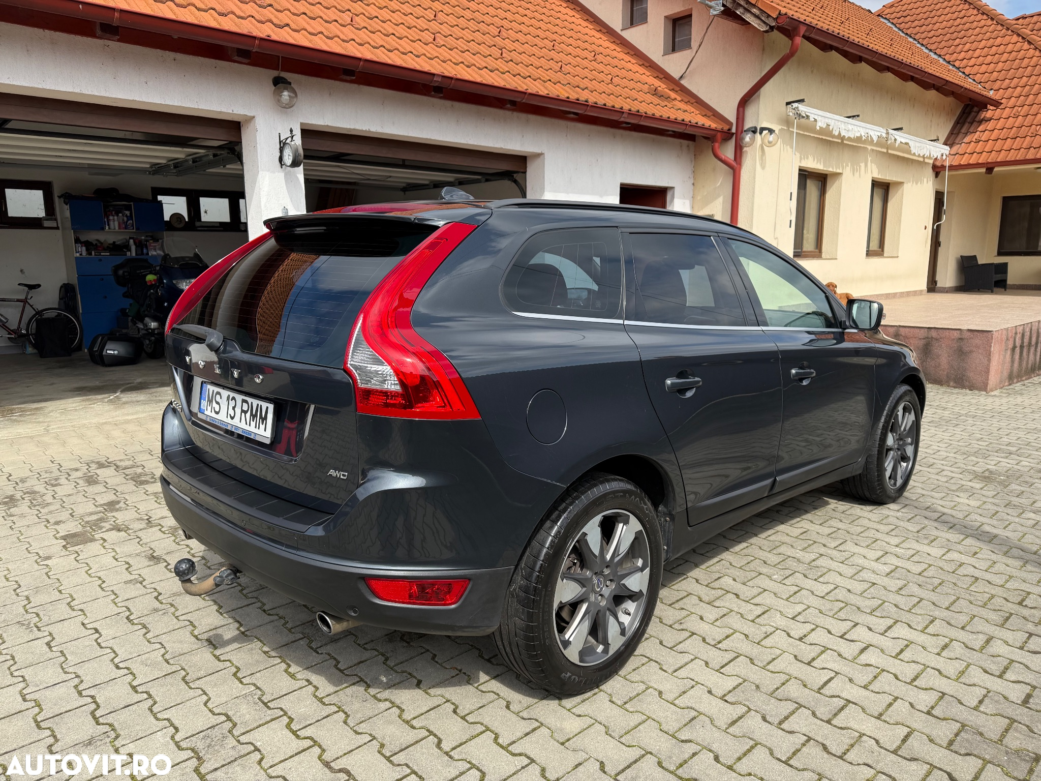 Volvo XC 60 2.4D AWD Aut. Momentum - 3