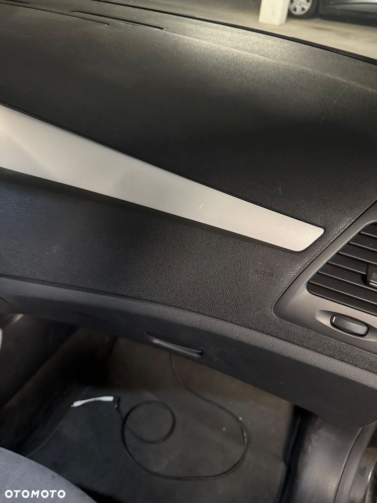 Renault Laguna 2.0 dCi GT - 25