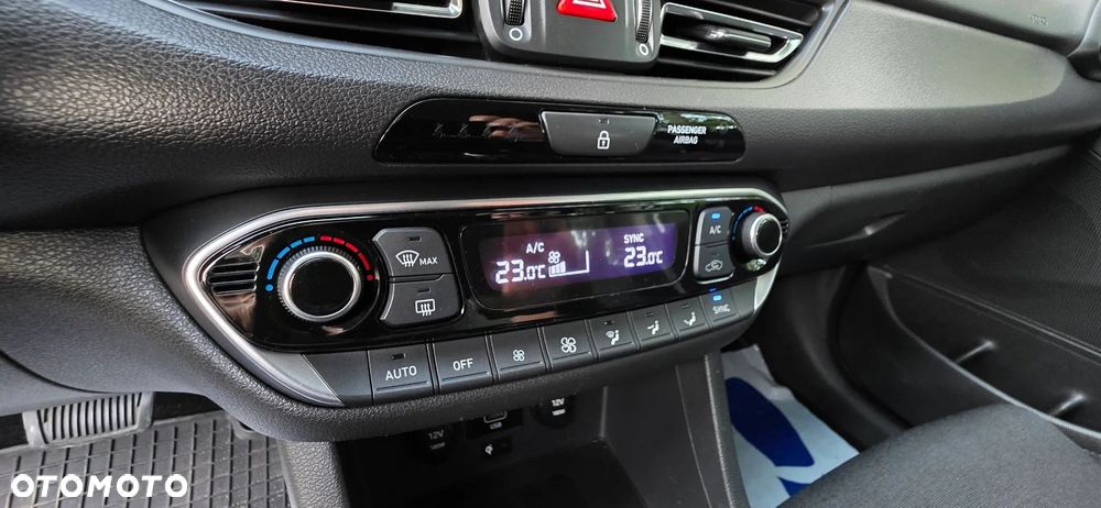 Hyundai i30 1.5 T-GDI 48V-Hybrid DCT EDITION 30+ - 33