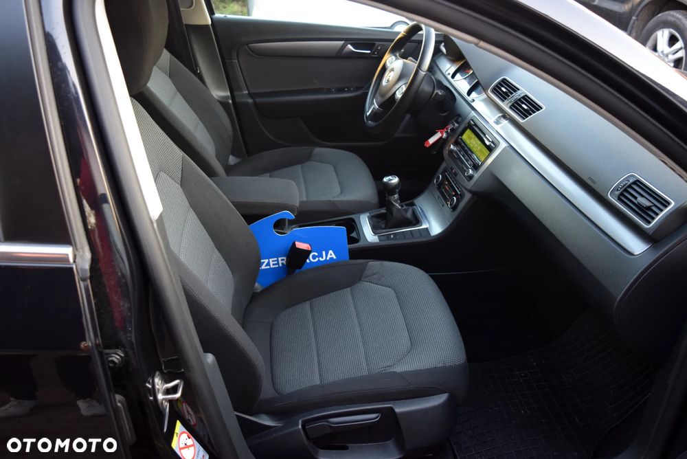 Volkswagen Passat - 7