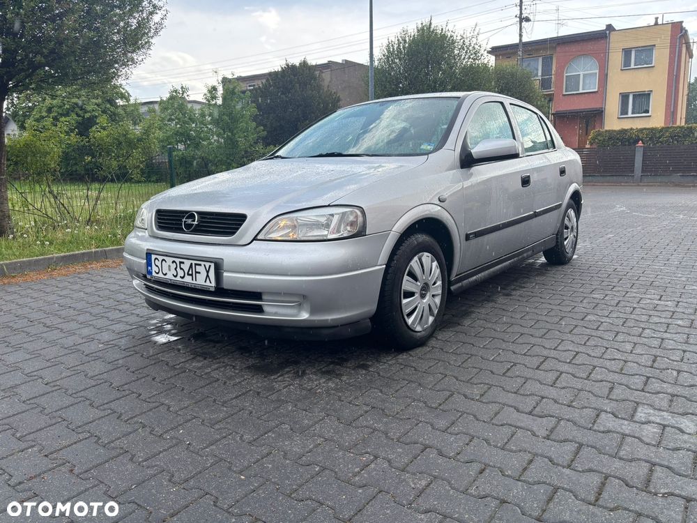 Opel Astra 1.6 16V 100 - 1