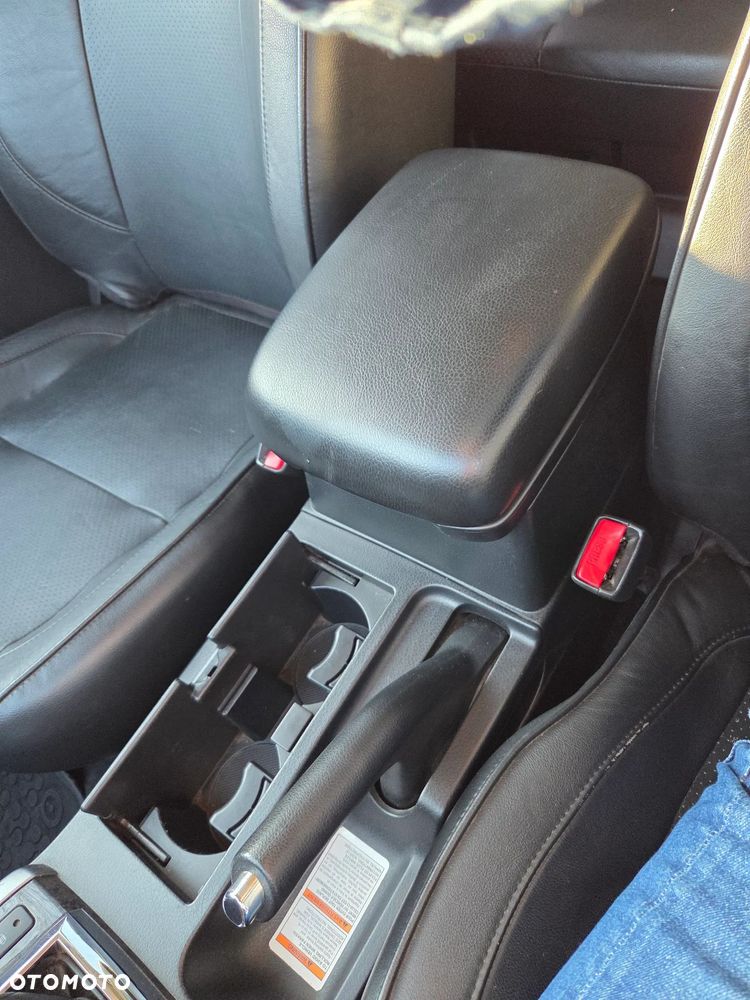 Suzuki Grand Vitara 2.4 De Luxe EU5 - 20