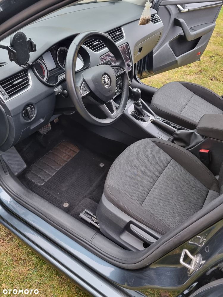 Skoda Octavia 1.5 TSI ACT DSG Style - 4