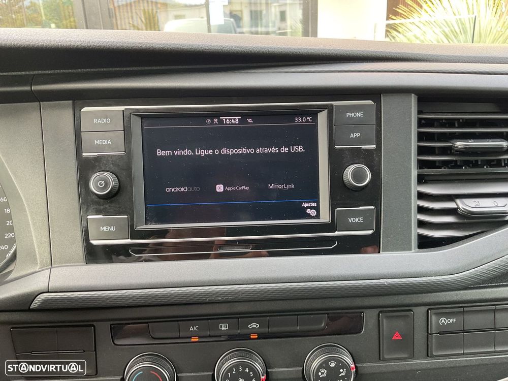 VW Transporter 2.0 TDI - 24