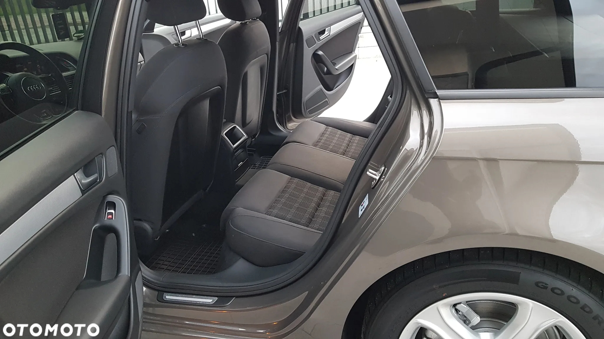 Audi A4 - 40