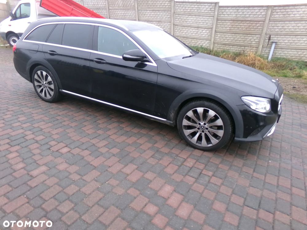Mercedes-Benz Klasa E 220 d 4Matic All-Terrain 9G-TRONIC Avantgarde - 11