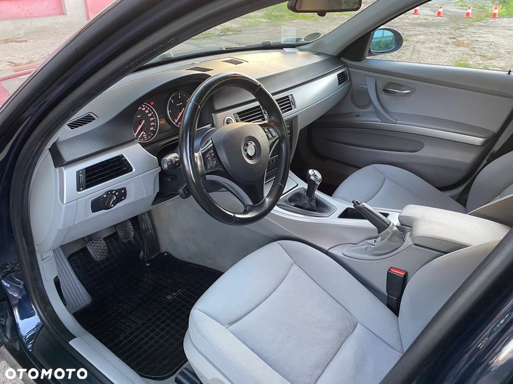 BMW Seria 3 320d - 18