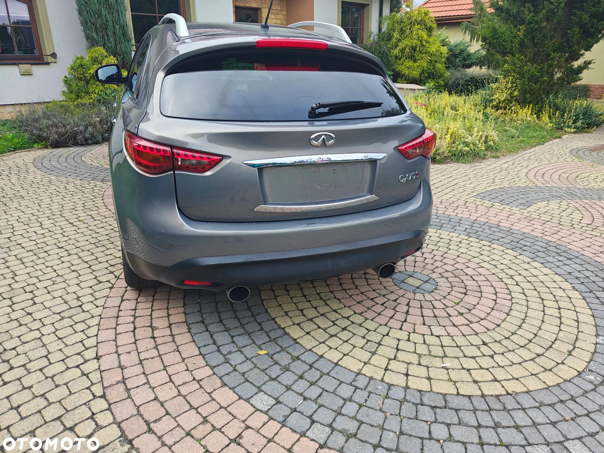 Infiniti QX70 3.0d S Premium - 6