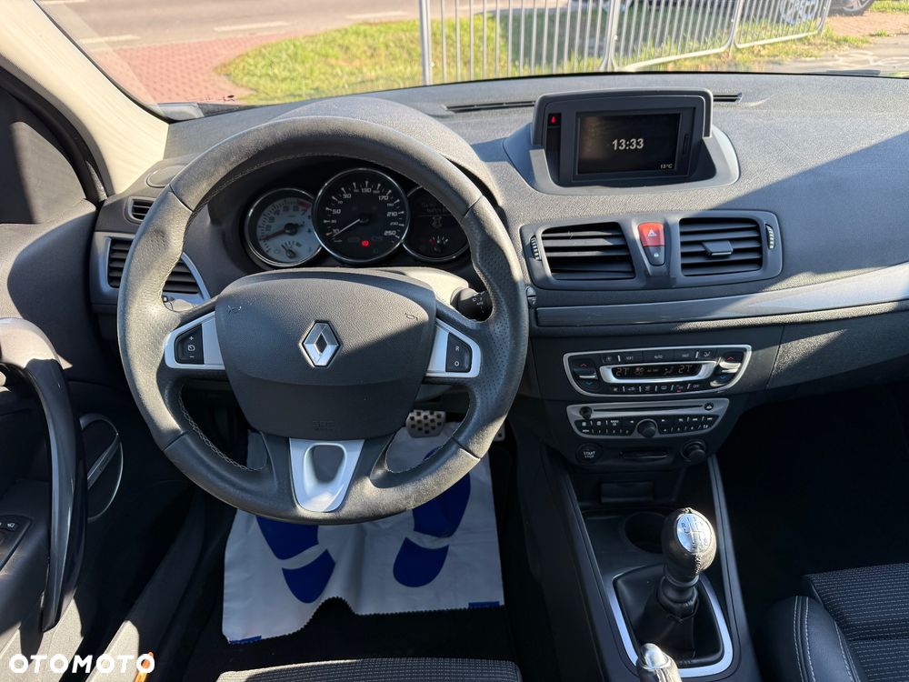 Renault Megane TCe 180 GT - 19