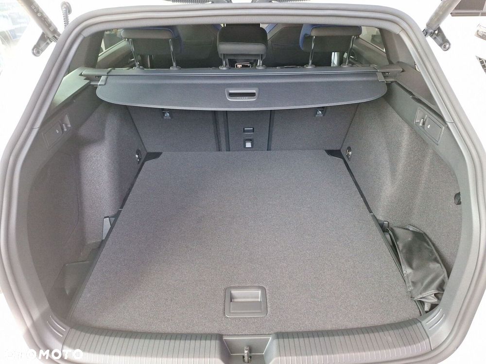 Volkswagen Golf Variant - 17