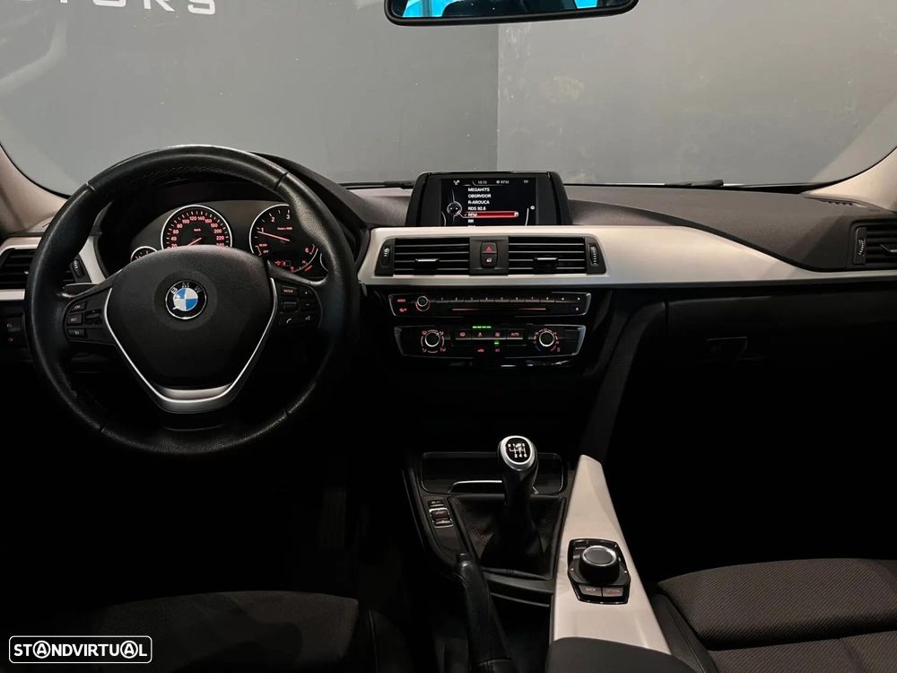 BMW 318 d Line Sport - 14
