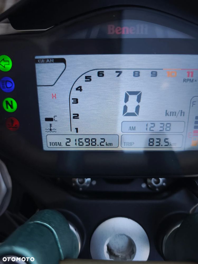 Benelli 752 S - 21