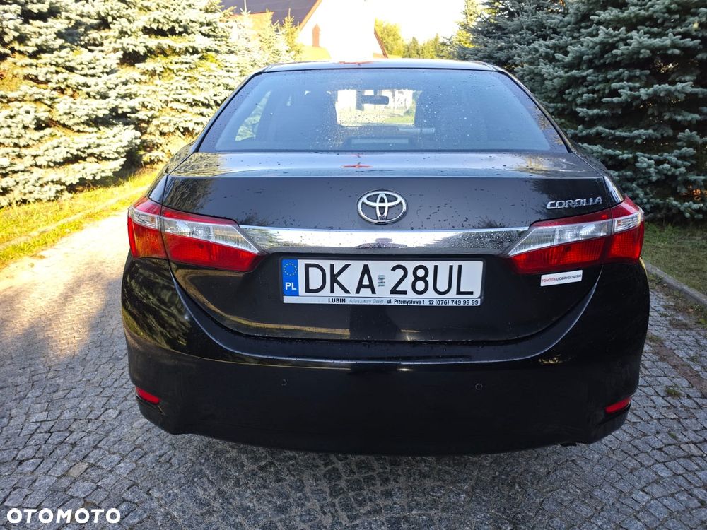 Toyota Corolla 2017 photo 2