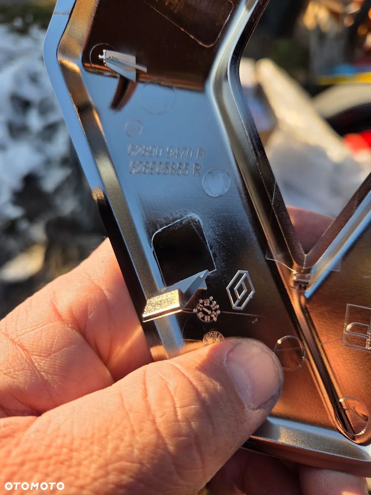 Znaczek emblemat Logo Renault Captur Clio IV Megane III Scenic III 628909470R - 6