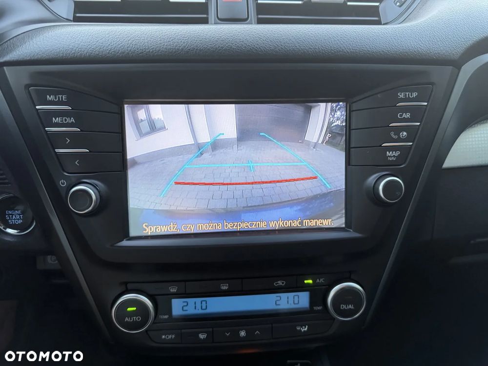Toyota Avensis 1.8 Premium - 10