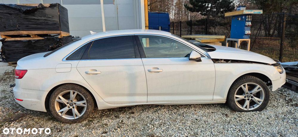 Audi A4 Limousine - 2