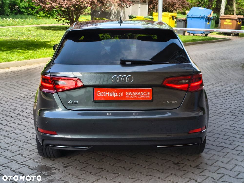 Audi A3 Sportback 1.4 TFSI e-tron S line Sportpaket - 8