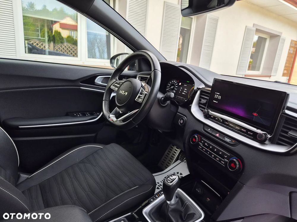 Kia XCeed - 20