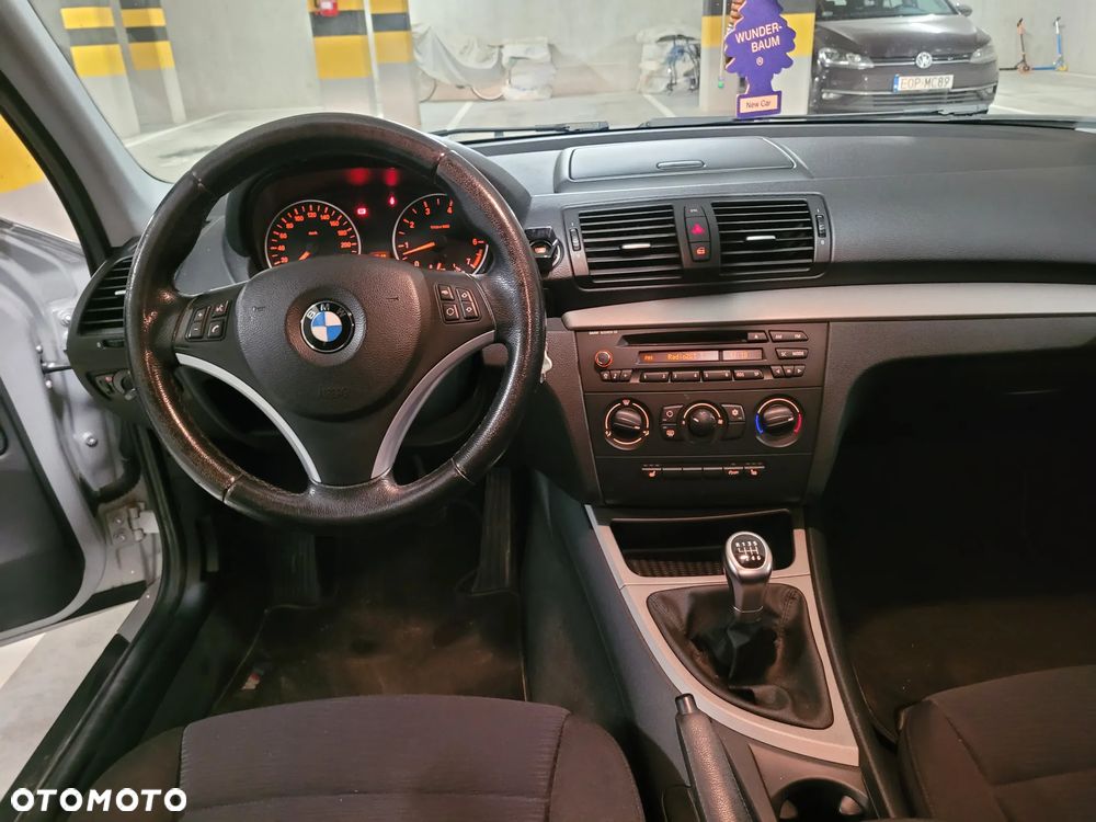 BMW Seria 1 - 17