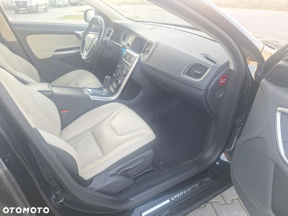 Volvo V60 - 11