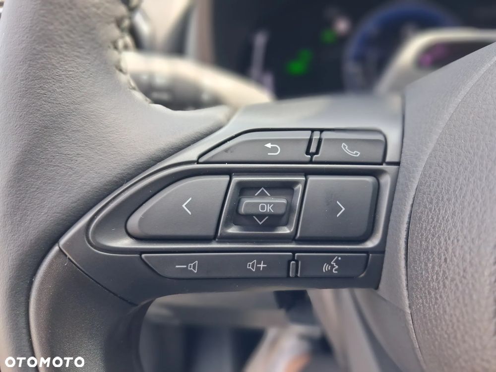 Toyota Yaris Hybrid 1.5 Style - 11