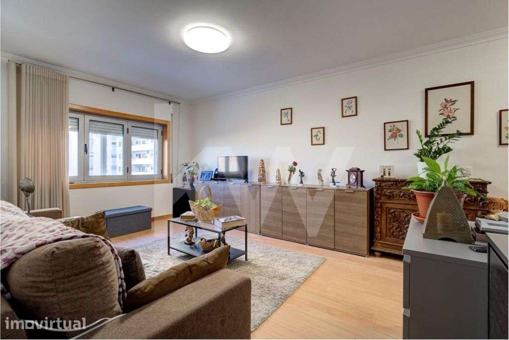 Apartamento T1 na Avenida Vasco da Gama, Póvoa de Varzim - Grande imagem: 3/31