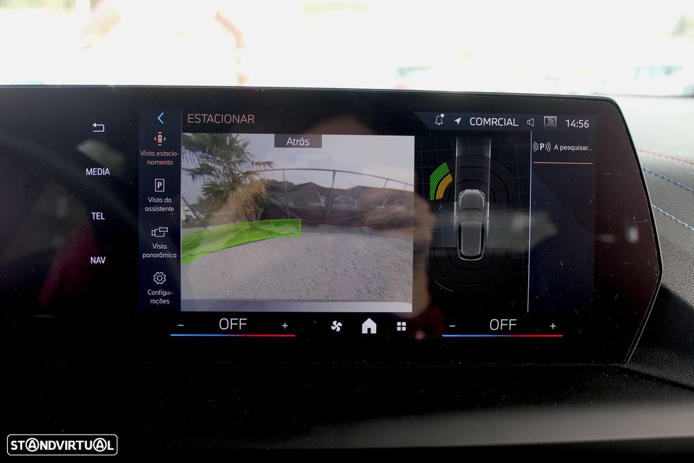 BMW 118 d Pack Desportivo M - 11