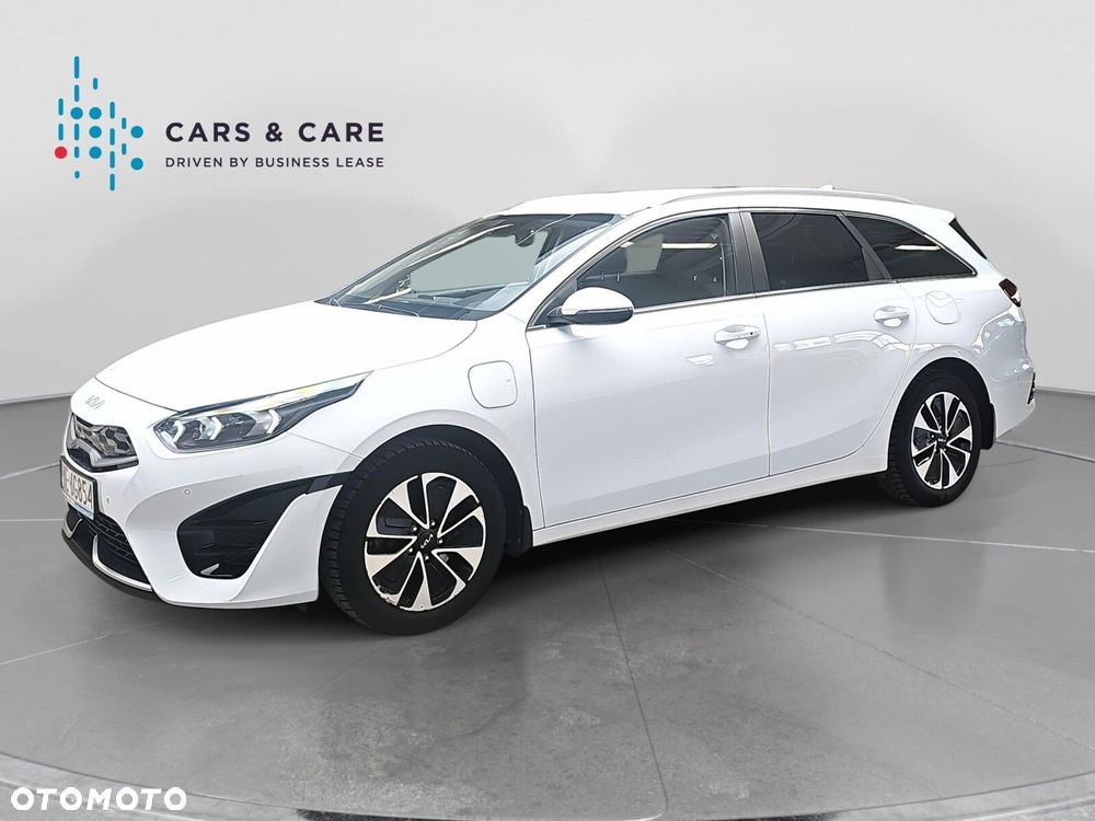 Kia Ceed 1.6 GDI PHEV L DCT - 32