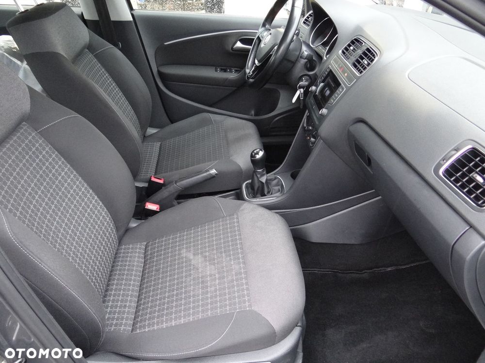 Volkswagen Polo 1.2 TSI BMT Comfortline - 14