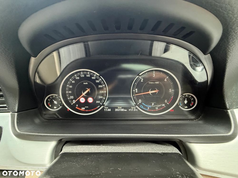 BMW Seria 5 - 31